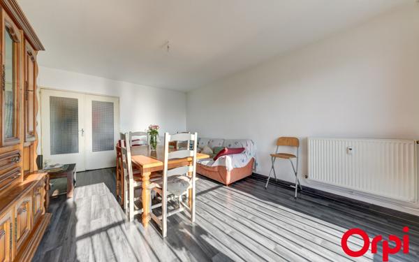Appartement à vendre    4 pièces • 82,43 m2 Vénissieux