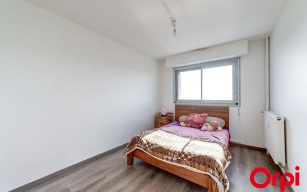 Appartement à vendre    4 pièces • 82,43 m2 Vénissieux