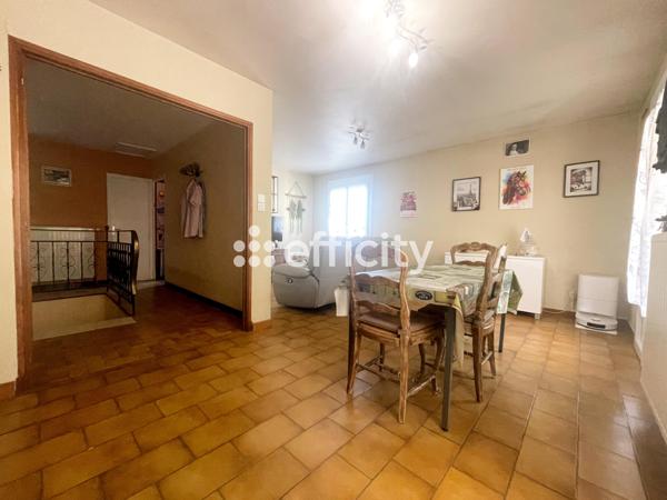 Maison
         5 pièces
        - 110 m² 199 000 € *
