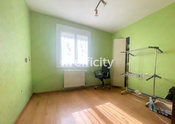 Maison
         5 pièces
        - 110 m² 199 000 € *