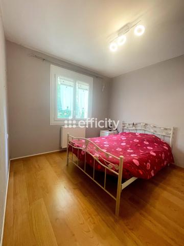 Maison
         5 pièces
        - 110 m² 199 000 € *