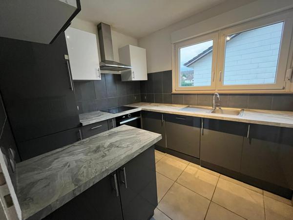 immeuble avec local commercial et appartement