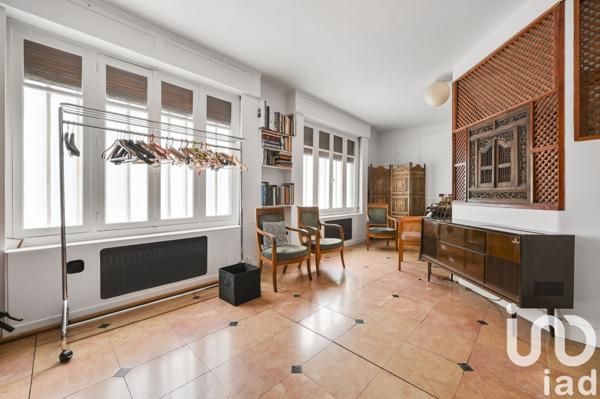 Maison 9 pièces de 301 m² à Paris (75020)