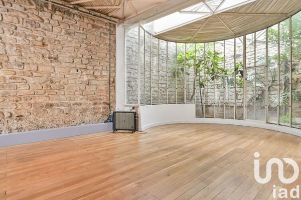 Maison 9 pièces de 301 m² à Paris (75020)