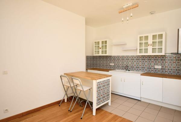 Agréable deux pièces avec grande terrasse au calme , Gennevilliers