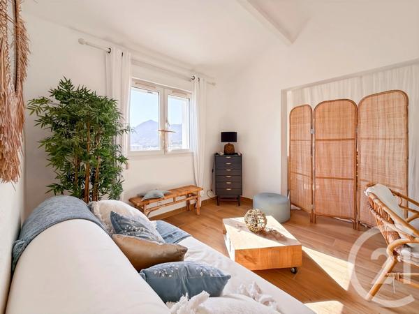 Appartement T3 à vendre  3 pièces - 72,42 m 2   L ILE ROUSSE  - 202