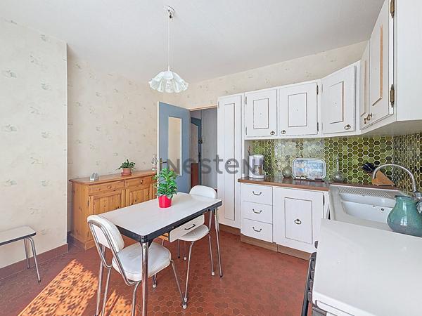 Appartement Tours 5 pieces 88 m2 - proche commodites - tram