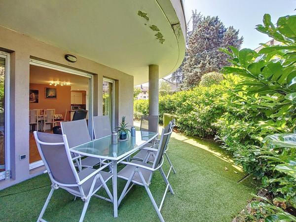 Annecy le Vieux quartier pommaries - Appartement rez-de-jardin