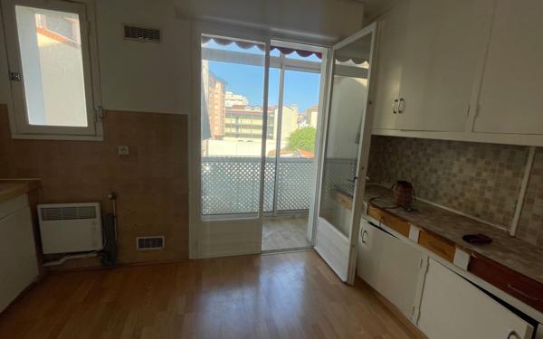 Appartement à vendre    3 pièces • 73 m2 Arcachon