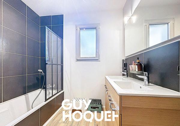 Villa de Plain Pied 3 Chs + Garage et terrain de 480 m² environ - 71570 LA CHAPELLE DE GUINCHAY