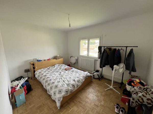 Charmante maison 7 pièces proche gare, commerces écoles !