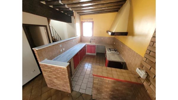 Maison de charme plein centre-ville d'Egreville, 126m2