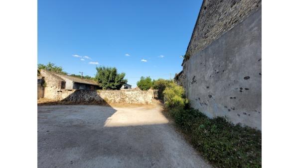 Maison de charme plein centre-ville d'Egreville, 126m2