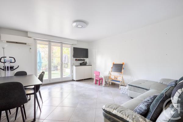 Appartement F3 à vendre  3 pièces - 77 m2 AUBERVILLIERS - 93