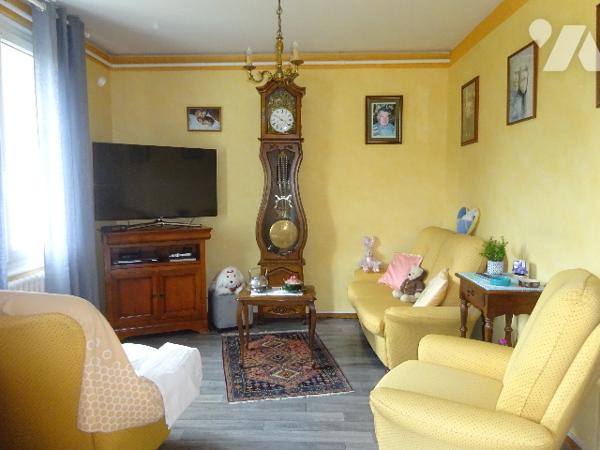 APPARTEMENT F4 LOUE A VENDRE AU CENTRE DE NOGENT LE ROTROU