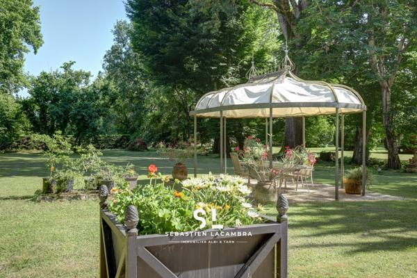 Rivières (81600) Demeure Historique 10 Pièces – Chartreuse XVIIe, Parc 2,9 ha, Terrasse 220 m², Piscine & Pigeonnier