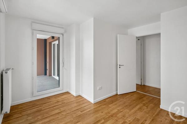 Appartement F3 à vendre  3 pièces - 56,96 m 2   ROMAINVILLE  - 93