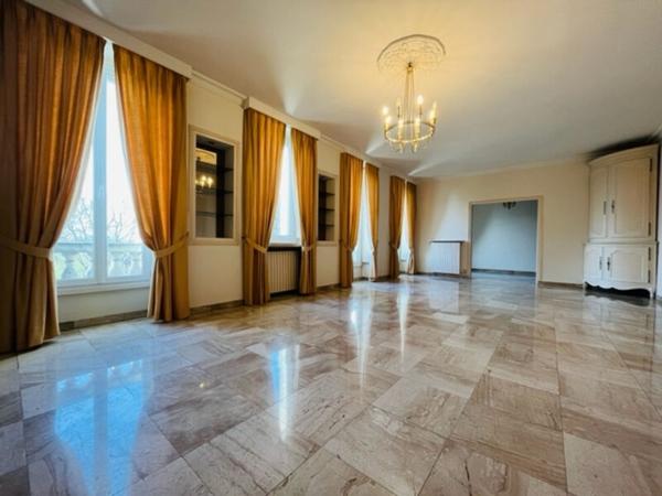 Appartement d'exception au coeur de Rochefort - 4 pièces - 139,20 m²