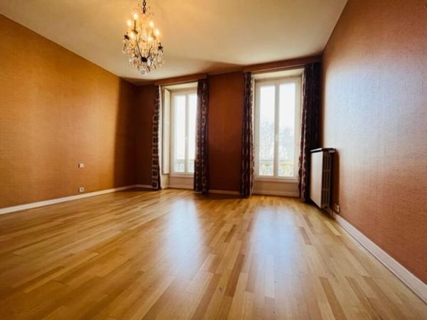 Appartement d'exception au coeur de Rochefort - 4 pièces - 139,20 m²