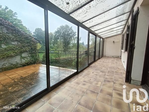 Maison de ville 11 pièces de 250 m² à Laurière (87370)