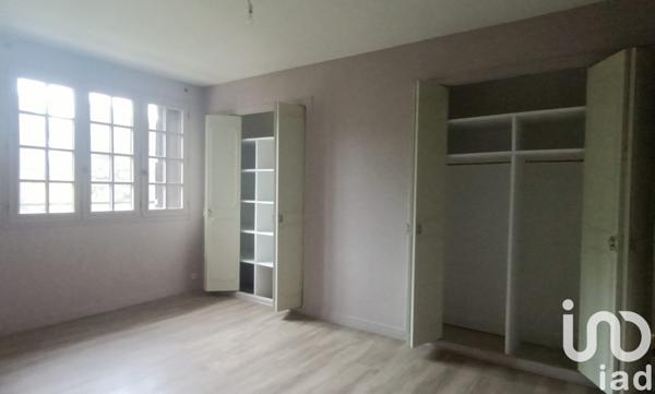 Maison de ville 11 pièces de 250 m² à Laurière (87370)