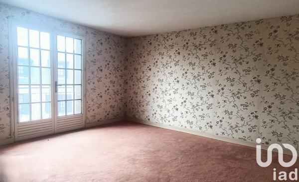 Maison de ville 11 pièces de 250 m² à Laurière (87370)