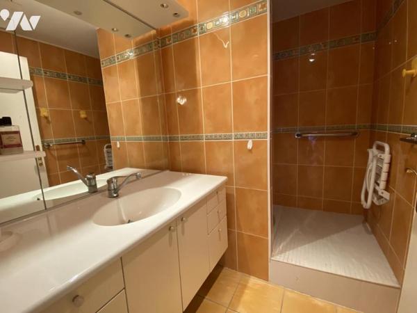 Appartement de type 3 Face Mer - Box fermé et cave.