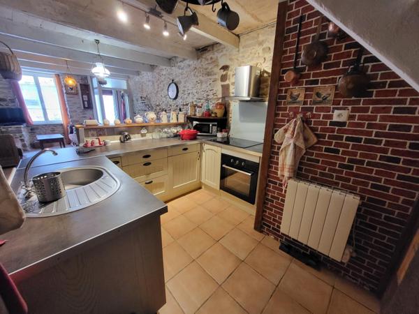 Maison à SAINT-PIERRE-DE-TRIVISY, 81330 - 3 pièces 113m²