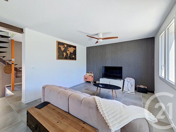 Maison à vendre  5 pièces - 133 m 2   MIGNE AUXANCES  - 86
