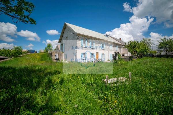 Corps de ferme à vendre 7 pièces ANCELLE (05)