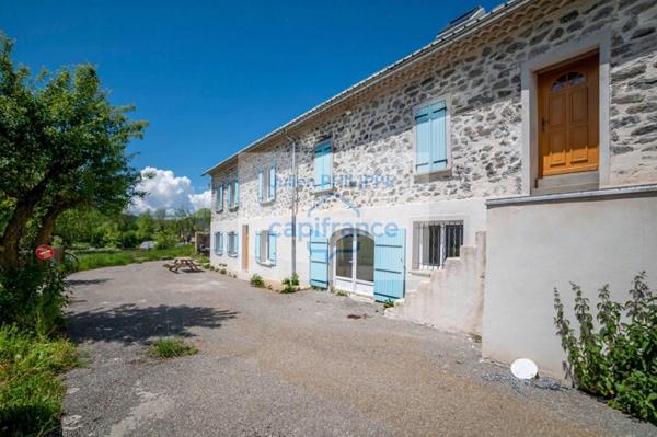 Corps de ferme à vendre 7 pièces ANCELLE (05)