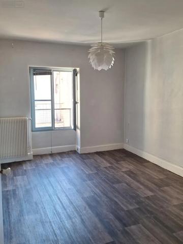 Location - Appartement Chalon-sur-Saône 71100 2 pièces 61 m 2