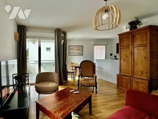 MONTREUIL-JUIGNE, proche toutes commodités