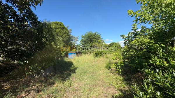 Vente
                Terrain391 m² - BRUGES (33520)