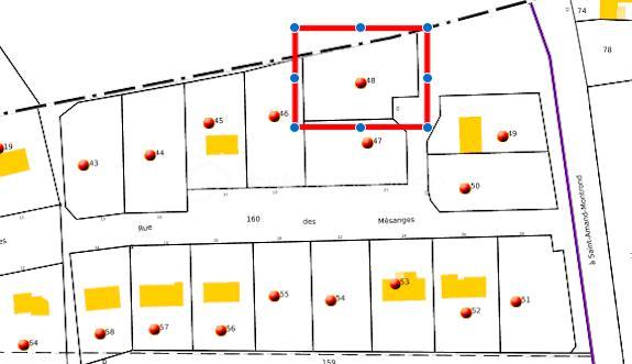 Vous avez un projet de construction ? Je propose à la vente, en exclusivité, 8 terrains à bâtir situés au sein d’un lotissement établi sur la commune de Vinon (18300). Les premières constructions ont été réalisées dès 2016 : vous vous installez ainsi dans un environnement calme, résidentiel et déjà structuré.

Caractéristiques des parcelles :
- Surfaces : Parcelles allant de 955 m² à 1170 m². Des surfaces pensées pour implanter confortablement votre maison individuelle tout en conservant un extérieur privatif agréable.
- Viabilisation : Terrains viabilisés. L’assainissement individuel est à prévoir.
- Liberté de construction : Libre choix du constructeur pour vous permettre de réaliser le projet qui correspond précisément à vos besoins et à votre budget.

Pourquoi s’implanter à Vinon ?
La commune offre un cadre de vie pratique et organisé pour les familles, avec des services essentiels à proximité :
- Scolarité : Organisation via un RPI intercommunal (maternelle, primaire et collège, avec les classes de CM1-CM2 à Vinon).
- Services aux familles : Garderie disponible de 7h30 à 18h30, cantine scolaire située à l’ESAT de Veaugues, et ramassage scolaire.
- Vie locale : Présence sur la commune d'un café-restaurant et d'un service postal.
- Localisation : Commune dynamique rattachée à la Communauté de Communes du Sancerrois, Pays Fort, Val de Loire.

En tant que mandataire, je suis à votre disposition pour vous transmettre les plans et les modalités d’acquisition de chaque lot.
Vous souhaitez obtenir des renseignements complémentaires ou organiser une visite ?
Je suis à votre entière disposition.