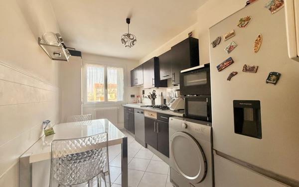 Appartement à vendre    4 pièces • 65,17 m2 Dijon