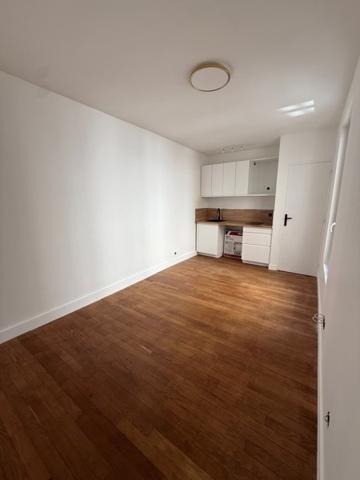 Appartement à vendre 219 000 € Paris 11 1 pièce 20 m² DPE C