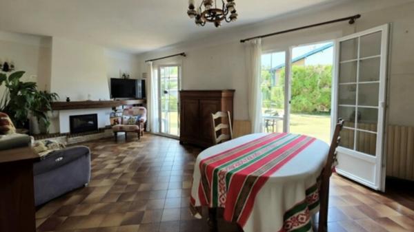 Maison Arcangues limite BIARRITZ LES DOCS
