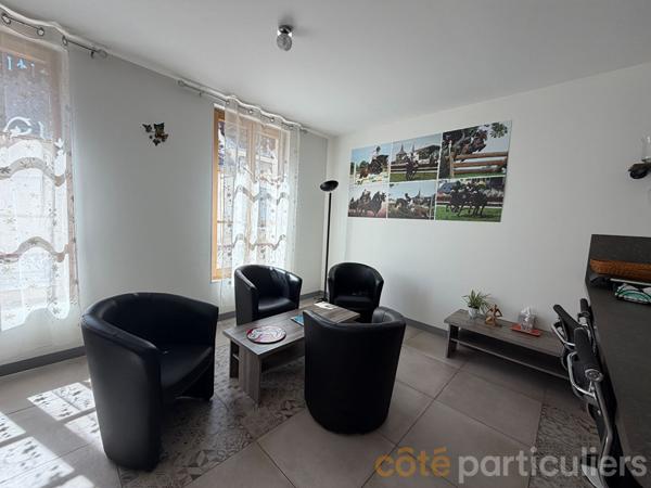 Vente
                Immeuble92 m² - 5 Pièces -
                    LIGNIERES (18160)