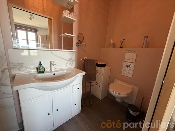 Vente
                Immeuble92 m² - 5 Pièces -
                    LIGNIERES (18160)