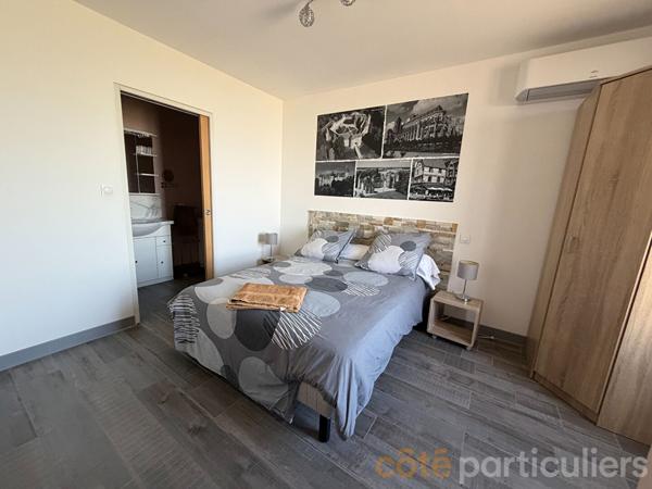 Vente
                Immeuble92 m² - 5 Pièces -
                    LIGNIERES (18160)
