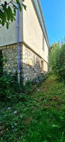MAISON NON MITOYENNE A RENOVER TERRAIN DE 283 M² SANS VIS A VIS