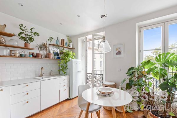 Carte Postale sur le Canal. Un écrin au bord de l'eau.