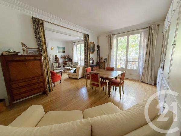 Appartement F5 à vendre  6 pièces - 130,23 m 2   PARIS  - 75016