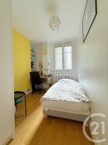 Appartement F5 à vendre  6 pièces - 130,23 m 2   PARIS  - 75016