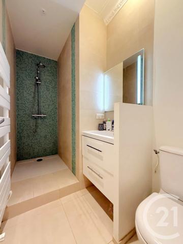 Appartement F5 à vendre  6 pièces - 130,23 m 2   PARIS  - 75016
