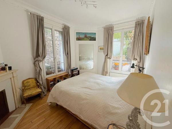 Appartement F5 à vendre  6 pièces - 130,23 m 2   PARIS  - 75016