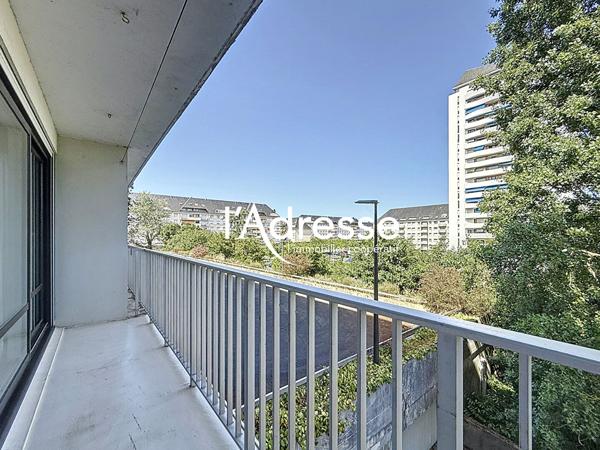 À vendre - Appartement 5 pièces de 100 m² - Tours Sud, proche commodités