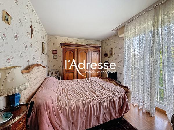 À vendre - Appartement 5 pièces de 100 m² - Tours Sud, proche commodités