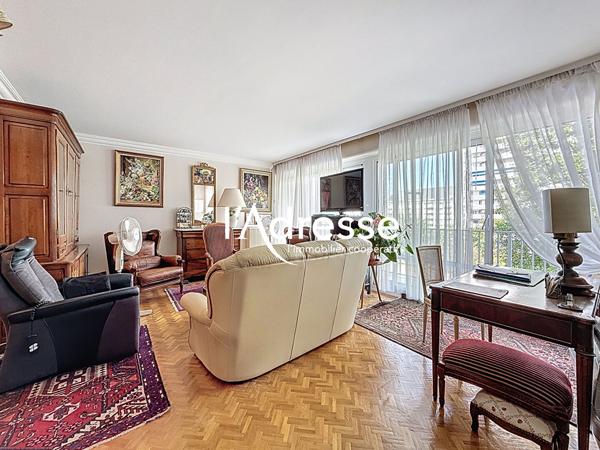 À vendre - Appartement 5 pièces de 100 m² - Tours Sud, proche commodités